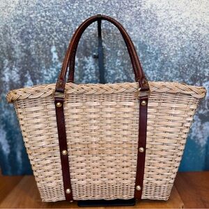 Classic Vintage Mid-Century 1950’s/60’s Wicker Handbag: (EUC)